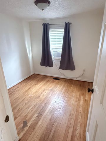 404 Josephine Avenue, Royal Oak, MI 48067