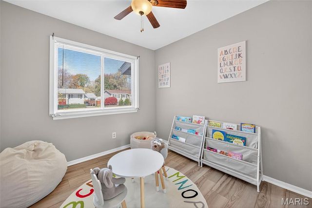 390 Downing Avenue, St Louis, MO 63031