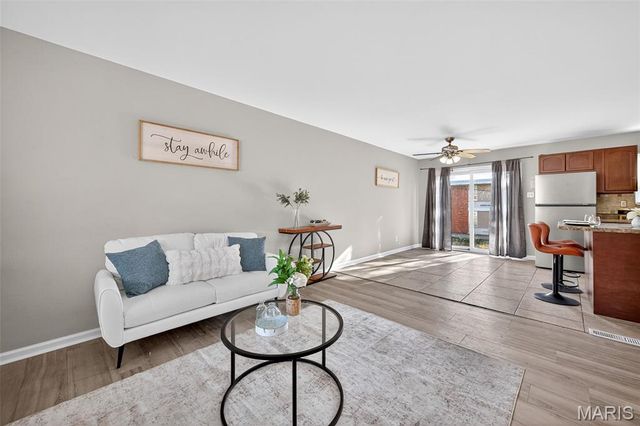 390 Downing Avenue, St Louis, MO 63031