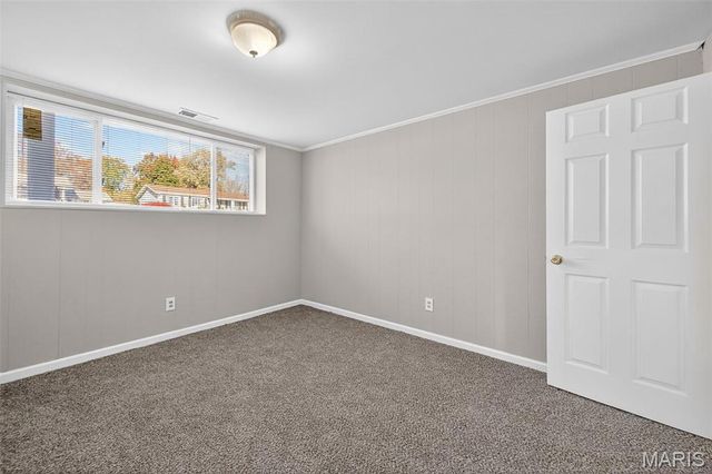 390 Downing Avenue, St Louis, MO 63031