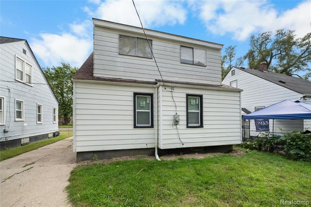 12421 E State Fair Street, Detroit, MI 48205