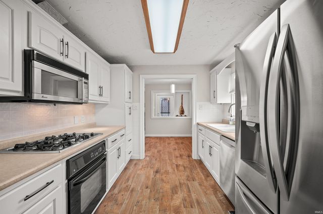 1332 E Mishawaka Avenue, Mishawaka, IN 46544