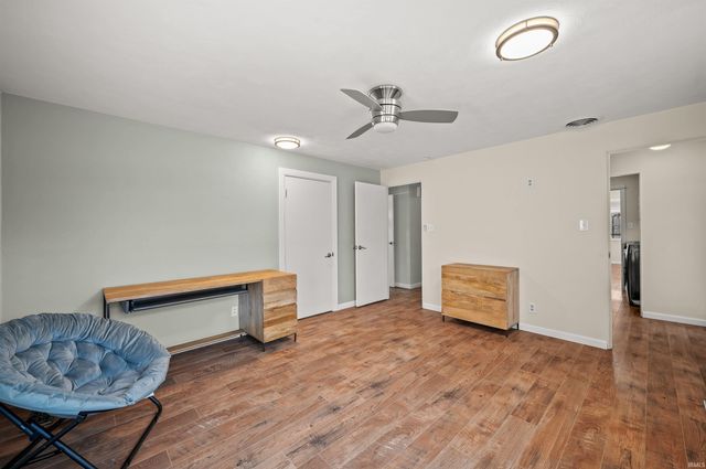 1332 E Mishawaka Avenue, Mishawaka, IN 46544