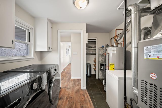 1332 E Mishawaka Avenue, Mishawaka, IN 46544