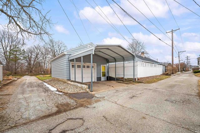 1332 E Mishawaka Avenue, Mishawaka, IN 46544