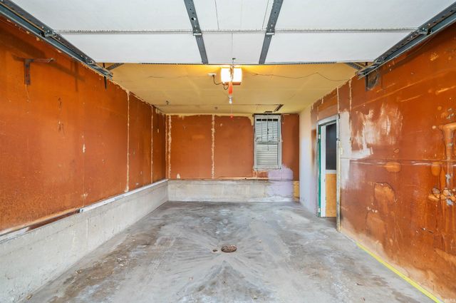 1332 E Mishawaka Avenue, Mishawaka, IN 46544