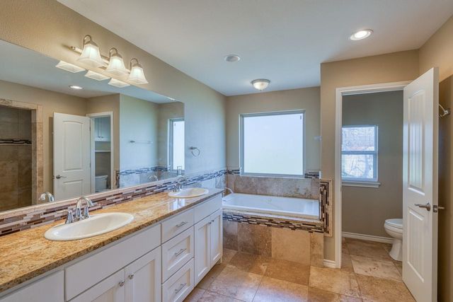 109 Pecan Orchard LN, Marble Falls, TX 78654