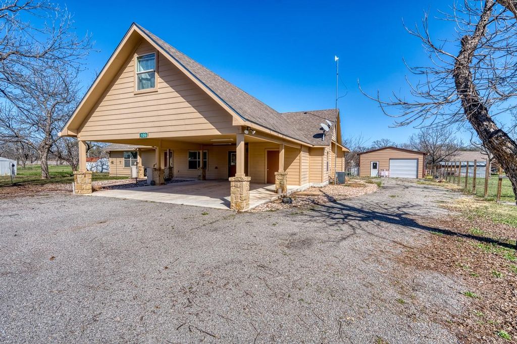 109 Pecan Orchard LN, Marble Falls, TX 78654