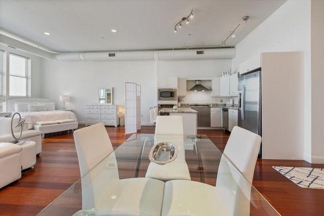 10 Ocean Ave 211, Revere, MA 02151