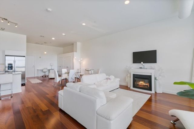 10 Ocean Ave 211, Revere, MA 02151