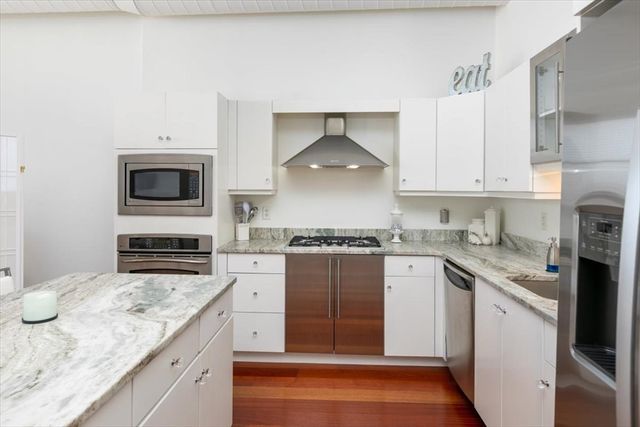 10 Ocean Ave 211, Revere, MA 02151