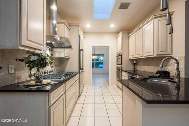 2862 Erminda Street, Las Cruces, NM 88005