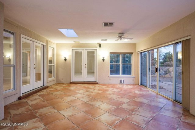 2862 Erminda Street, Las Cruces, NM 88005