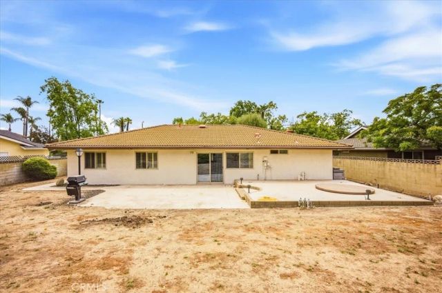 929 W Pinto Court, Upland, CA 91786