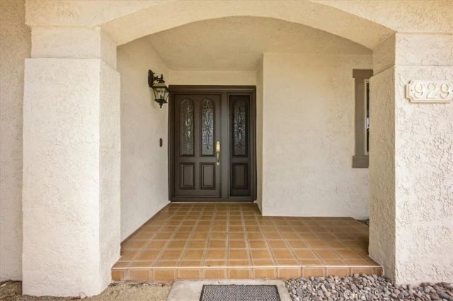 929 W Pinto Court, Upland, CA 91786