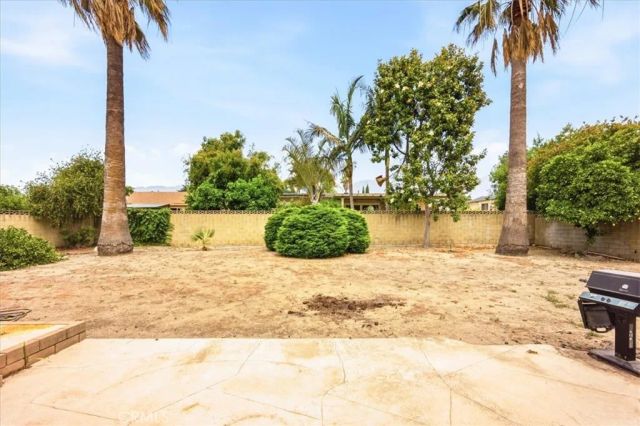 929 W Pinto Court, Upland, CA 91786