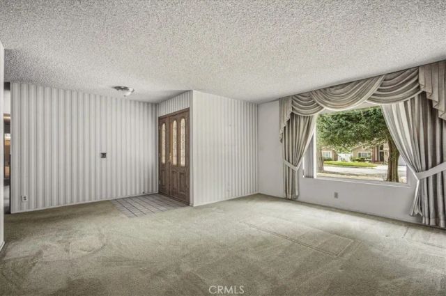 929 W Pinto Court, Upland, CA 91786