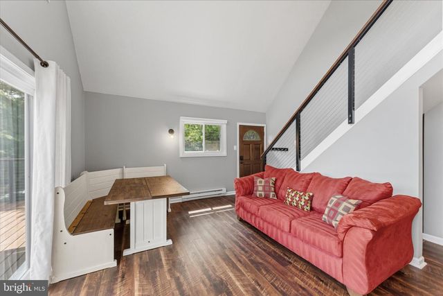 1311 HEPNER RD, Mount Jackson, VA 22842