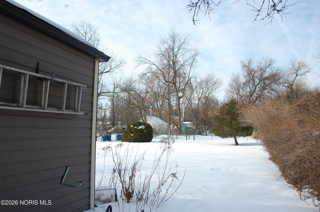 1911 N Holland Sylvania Road, Toledo, OH 43615