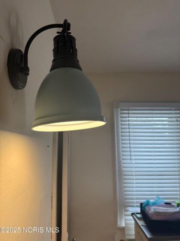 1911 N Holland Sylvania Road, Toledo, OH 43615