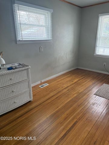 1911 N Holland Sylvania Road, Toledo, OH 43615