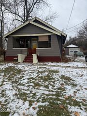 1911 N Holland Sylvania Road, Toledo, OH 43615