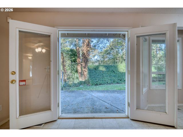 105 MADRONA Ct, St Helens, OR 97051