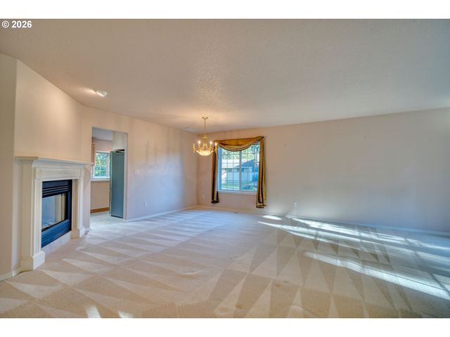 105 MADRONA Ct, St Helens, OR 97051
