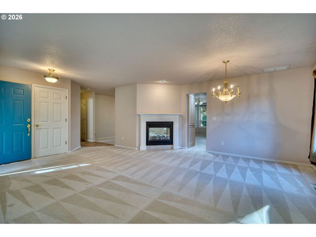 105 MADRONA Ct, St Helens, OR 97051