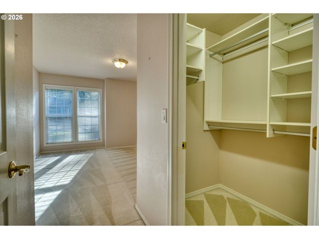105 MADRONA Ct, St Helens, OR 97051