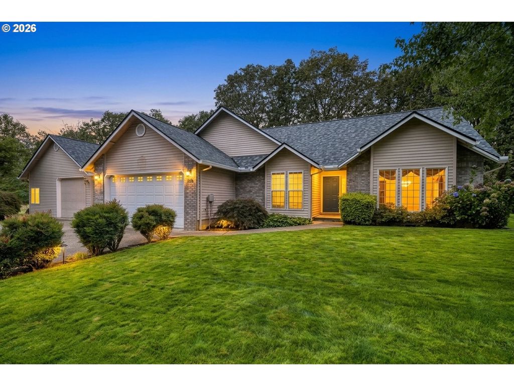 105 MADRONA Ct, St Helens, OR 97051
