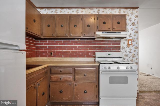 239 COLLEGE DR, Pemberton, NJ 08068