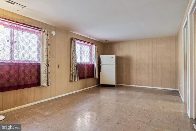 239 COLLEGE DR, Pemberton, NJ 08068