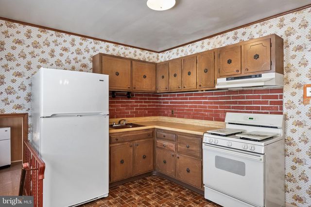 239 COLLEGE DR, Pemberton, NJ 08068