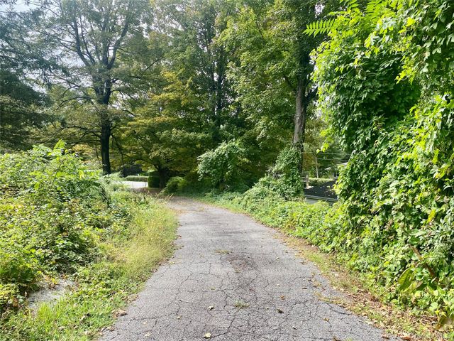 1032 N Horsepound Road, Carmel, NY 10512