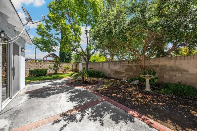 13851 Malena, Tustin, CA 92780