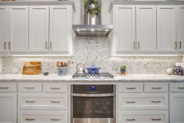 4913 Hidden Grove Drive, Fort Worth, TX 76114