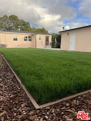 15605 S Berendo Avenue, Gardena, CA 90247