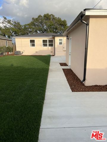 15605 S Berendo Avenue, Gardena, CA 90247