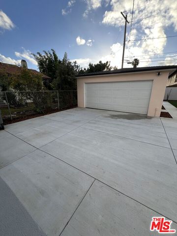 15605 S Berendo Avenue, Gardena, CA 90247