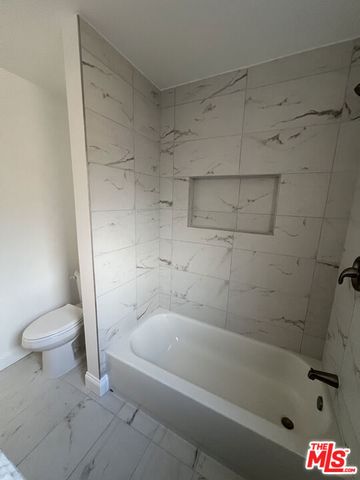 15605 S Berendo Avenue, Gardena, CA 90247