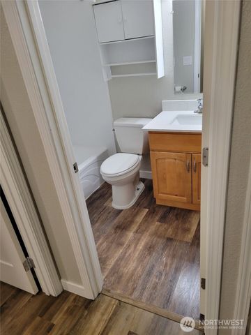 28921 S 28th Place, Federal Way, WA 98003