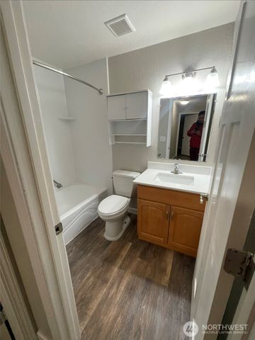 28921 S 28th Place, Federal Way, WA 98003