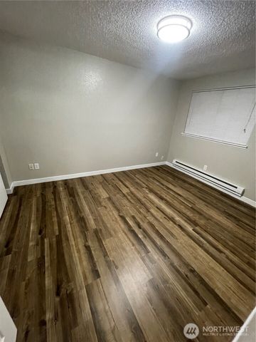 28921 S 28th Place, Federal Way, WA 98003