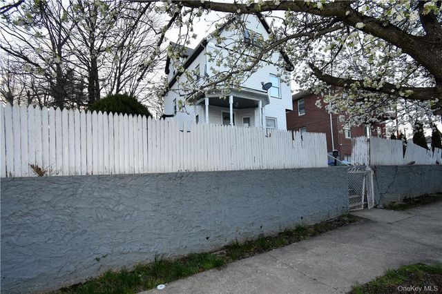 10 Pratt Avenue, Mount Vernon, NY 10550