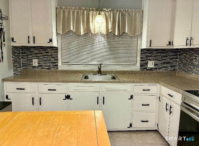 53 Hamden Avenue, Waterbury, CT 06704