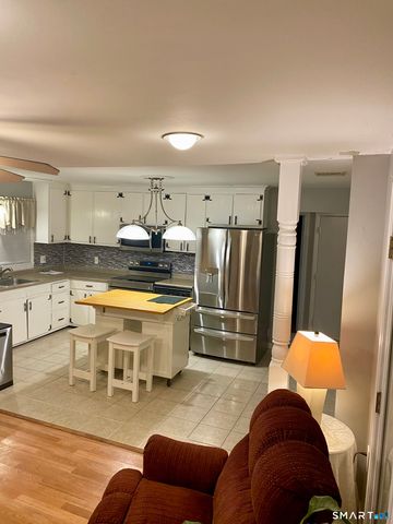 53 Hamden Avenue, Waterbury, CT 06704