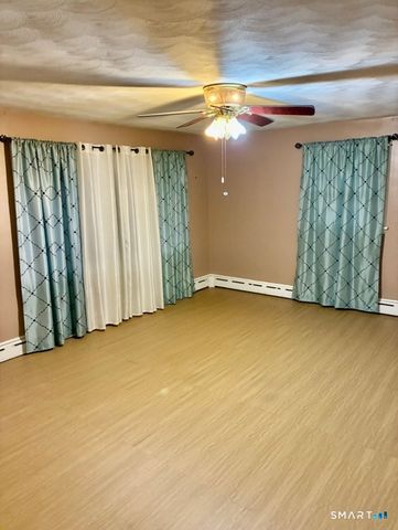 53 Hamden Avenue, Waterbury, CT 06704