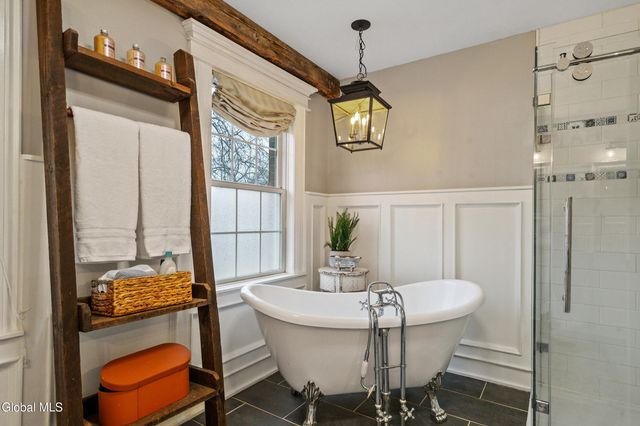 7 Royal Henley Court, Saratoga Springs, Outside, NY 12866