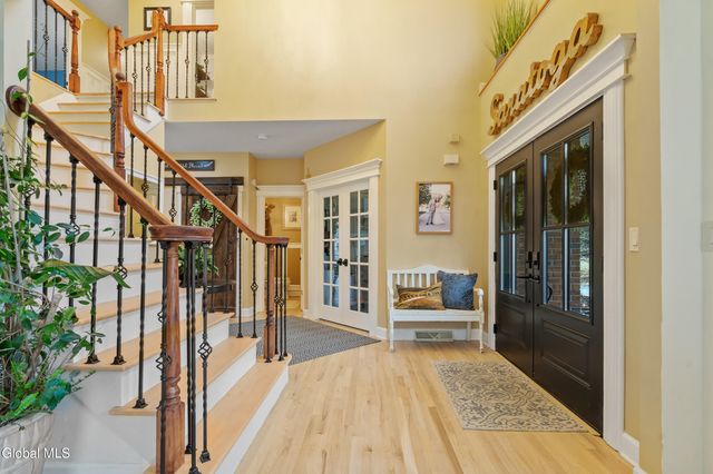 7 Royal Henley Court, Saratoga Springs, Outside, NY 12866